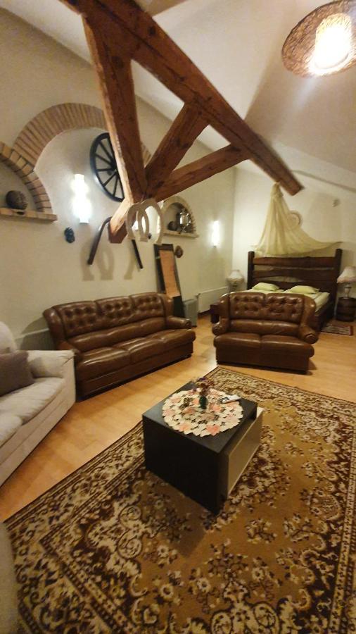 Villa Leonardo Ventspils Esterno foto