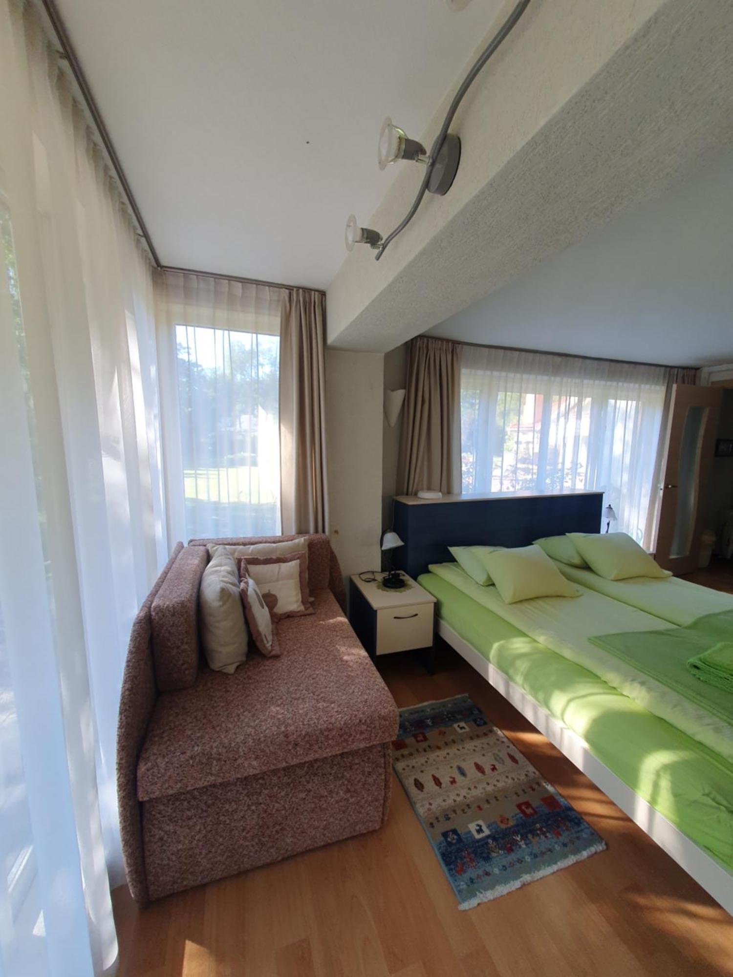Villa Leonardo Ventspils Esterno foto